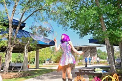 Bubbles show in San Francisco. Party planner in Bay Area. Children’s party.